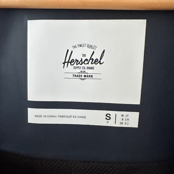 Herschel Supply Co. Classic Rain Jacket Women's Navy - Picture 2 of 5